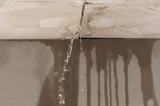 Professional Sewage Cleanup technician working in Hometown, WV